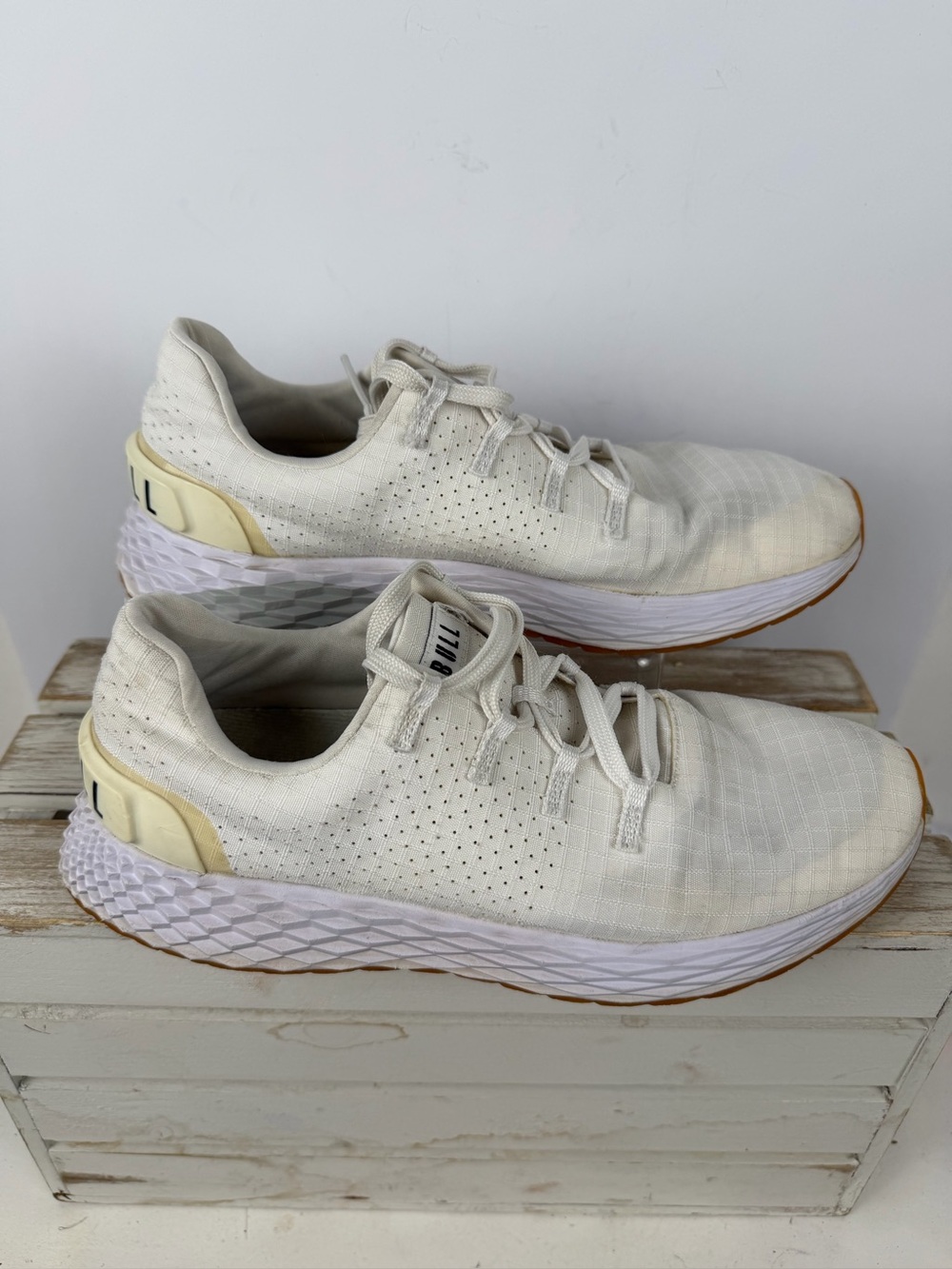 NOBULL Ripstop Runner training shoes durable perforated polyester upper M9 W7.5